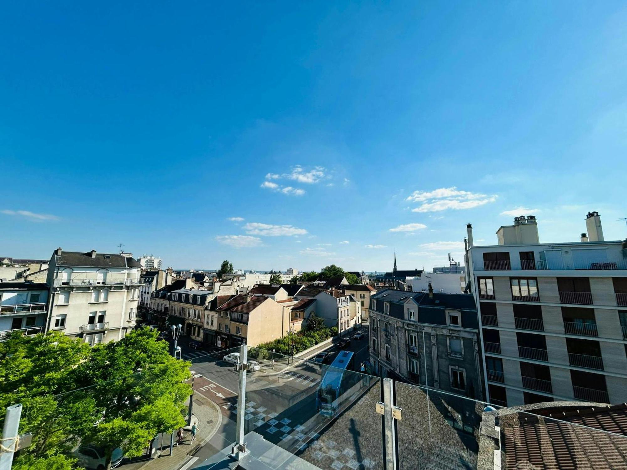 We Live In R - Duplex 504 Apartment แร็งส์ ภายนอก รูปภาพ