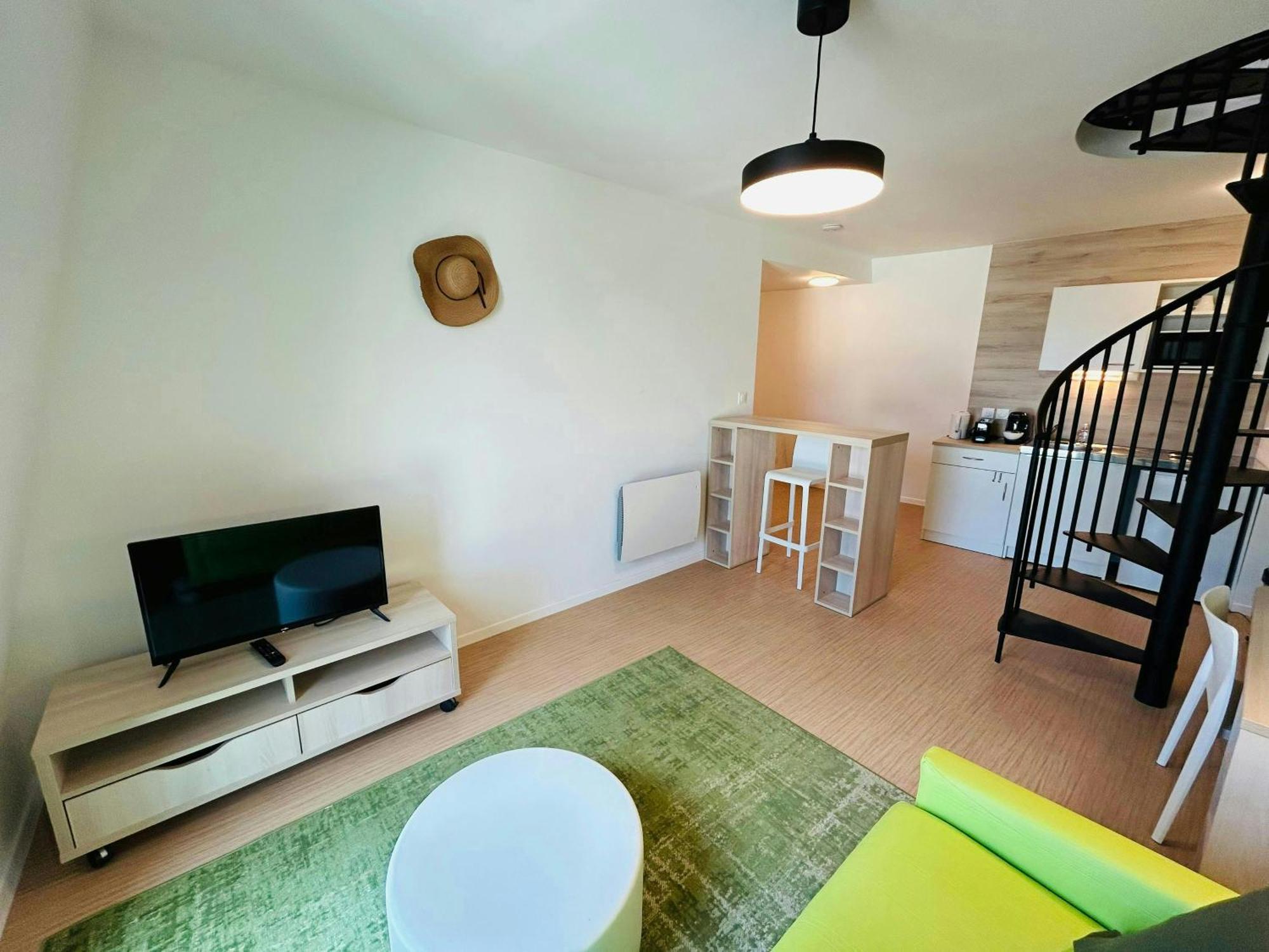 We Live In R - Duplex 504 Apartment แร็งส์ ภายนอก รูปภาพ