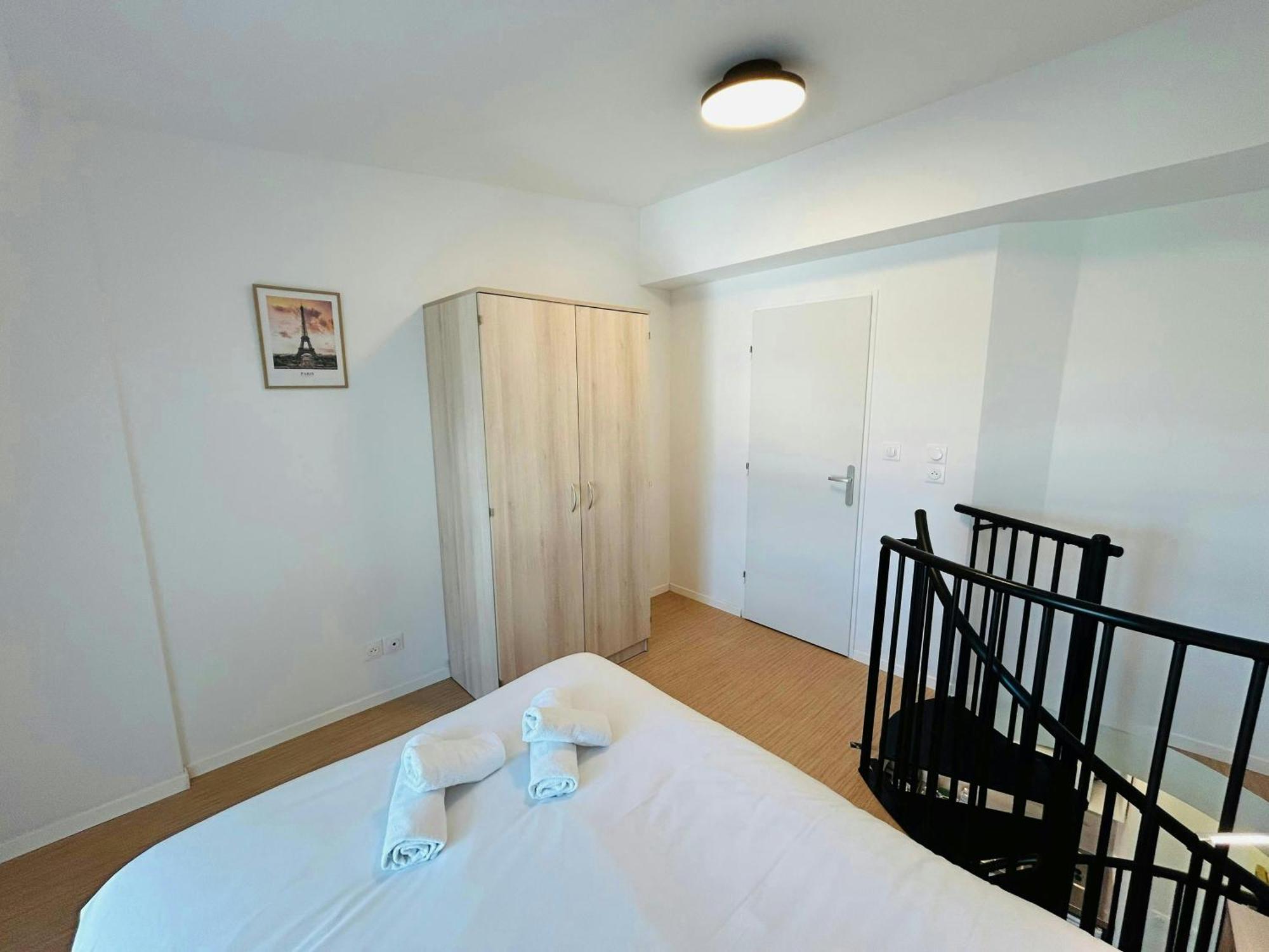 We Live In R - Duplex 504 Apartment แร็งส์ ภายนอก รูปภาพ
